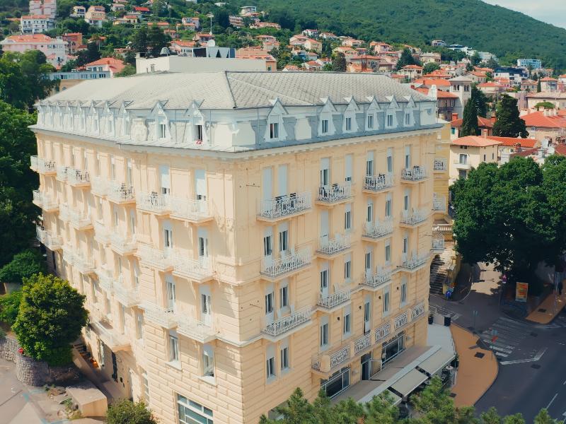 Hotel Bristol image