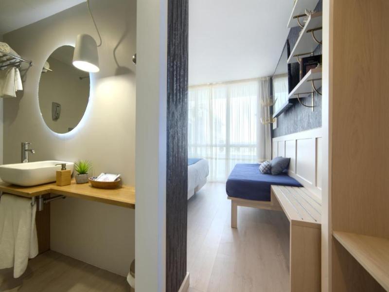 Hotel Luze El Villa image
