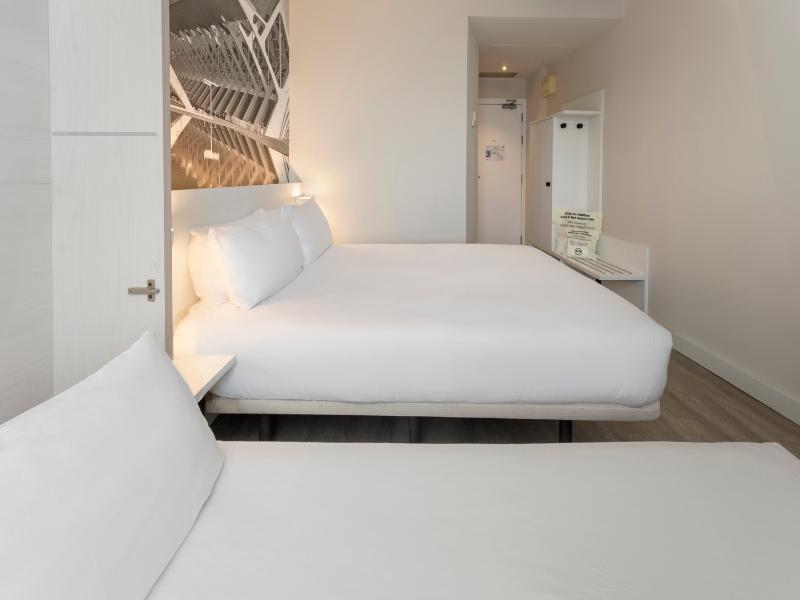B&B HOTEL Valencia Arena image