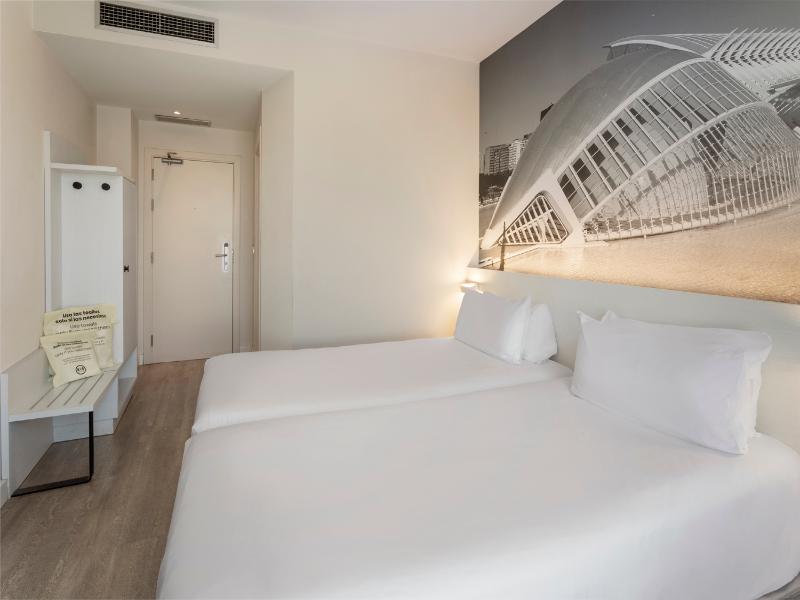 B&B HOTEL Valencia Arena image