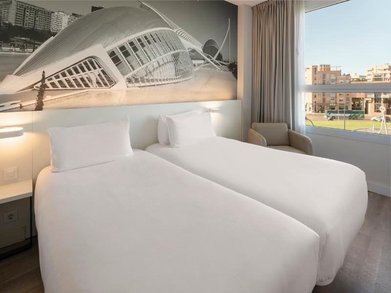 B&B HOTEL Valencia Arena image