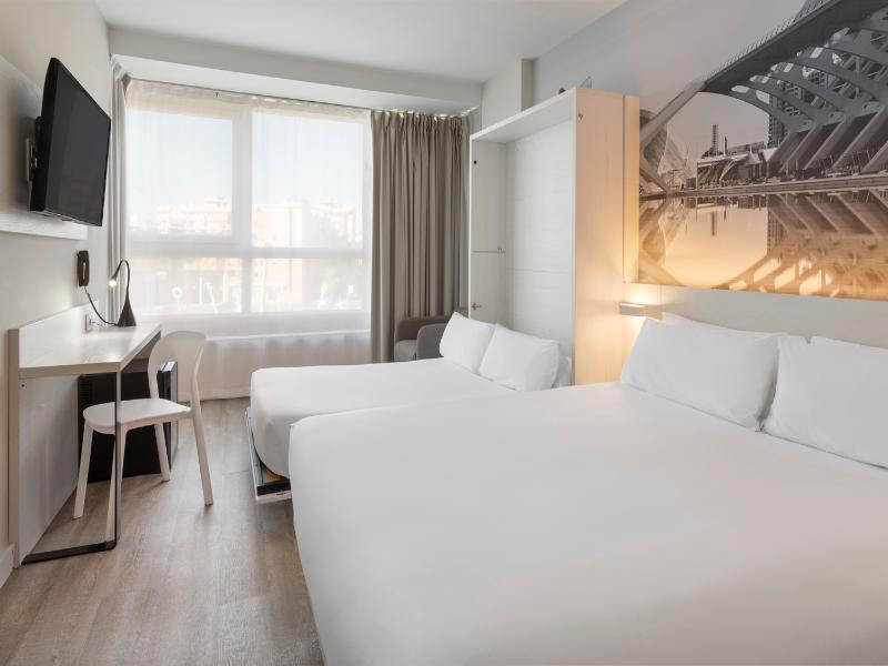 B&B HOTEL Valencia Arena image