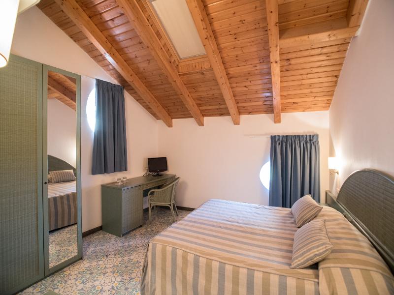 Villa Maria image