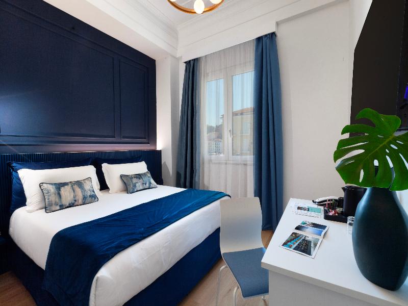Hotel Admiral image