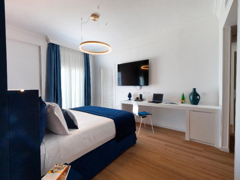 Hotel Admiral image