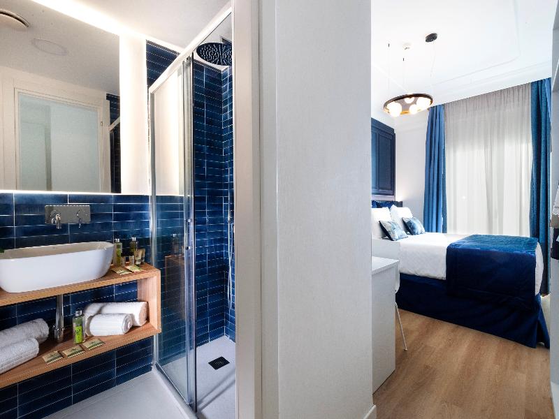 Hotel Admiral image