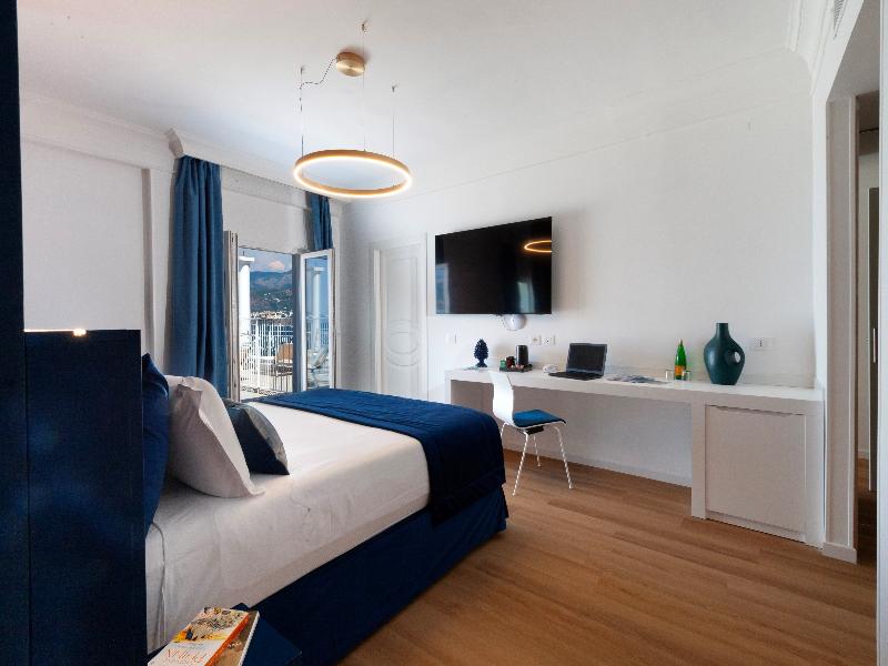 Hotel Admiral image