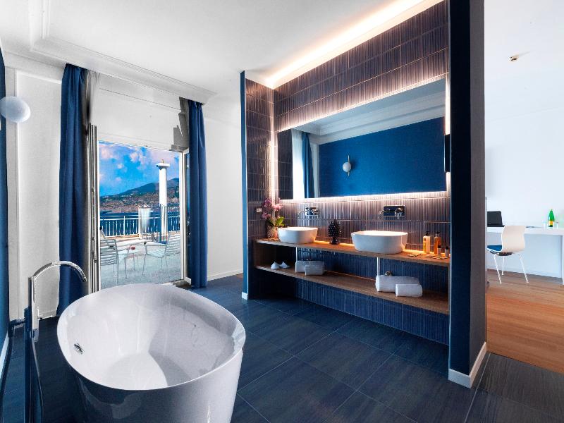 Hotel Admiral image