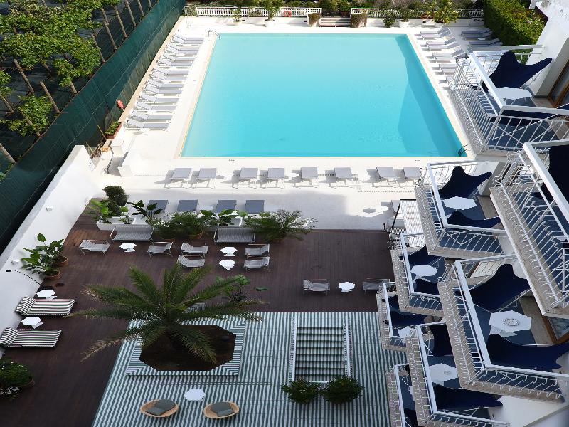 Grand Hotel Flora image