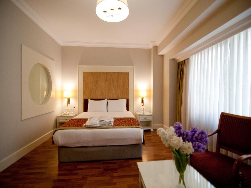 Taksim Metropark Hotel image