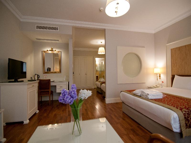 Taksim Metropark Hotel image