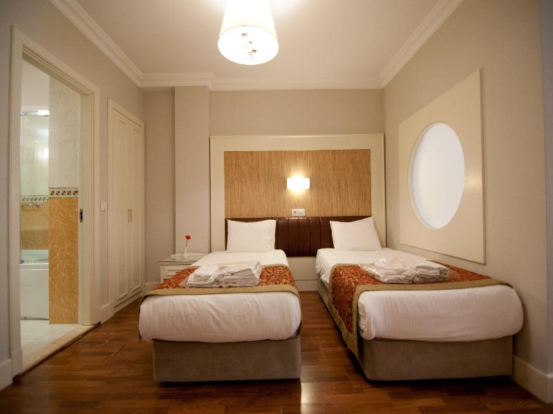 Taksim Metropark Hotel image