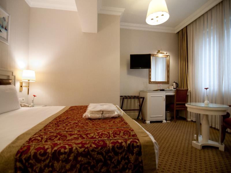 Taksim Metropark Hotel image