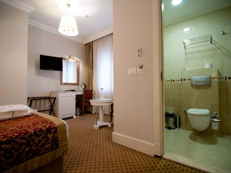Taksim Metropark Hotel image