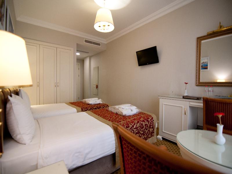 Taksim Metropark Hotel image