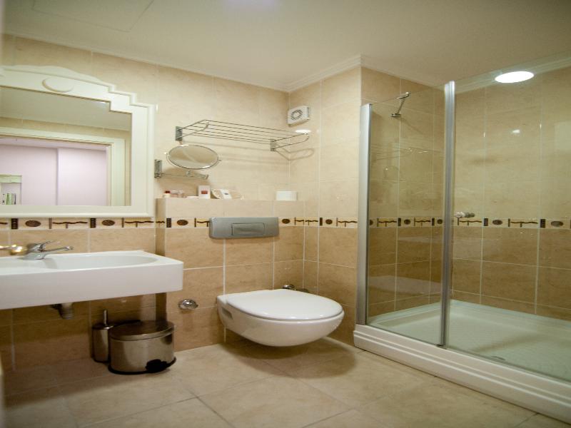 Taksim Metropark Hotel image