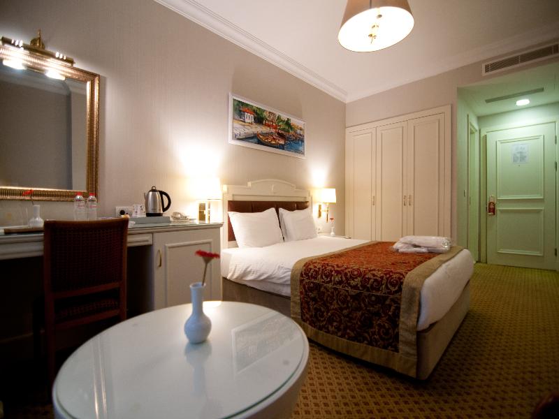 Taksim Metropark Hotel image