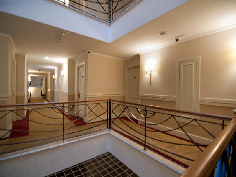 Taksim Metropark Hotel — general view