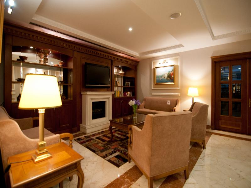 Taksim Metropark Hotel image