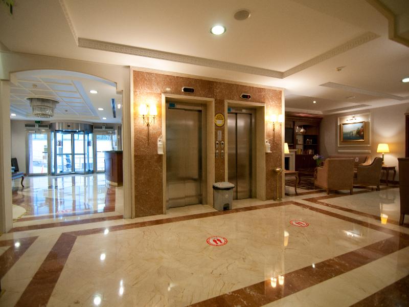 Taksim Metropark Hotel image