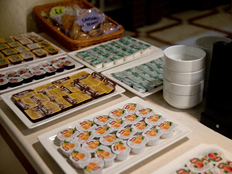Taksim Metropark Hotel image