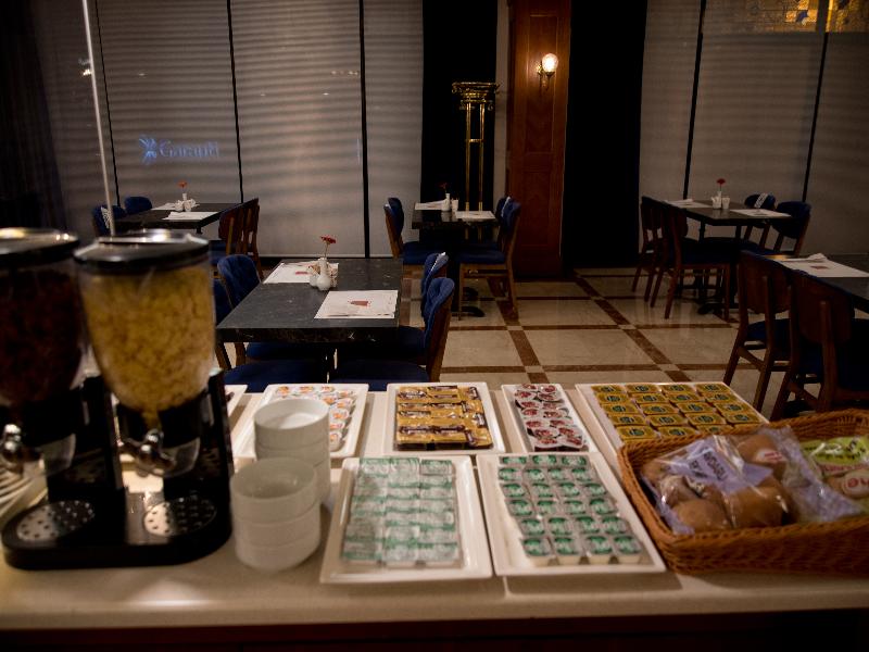 Taksim Metropark Hotel image