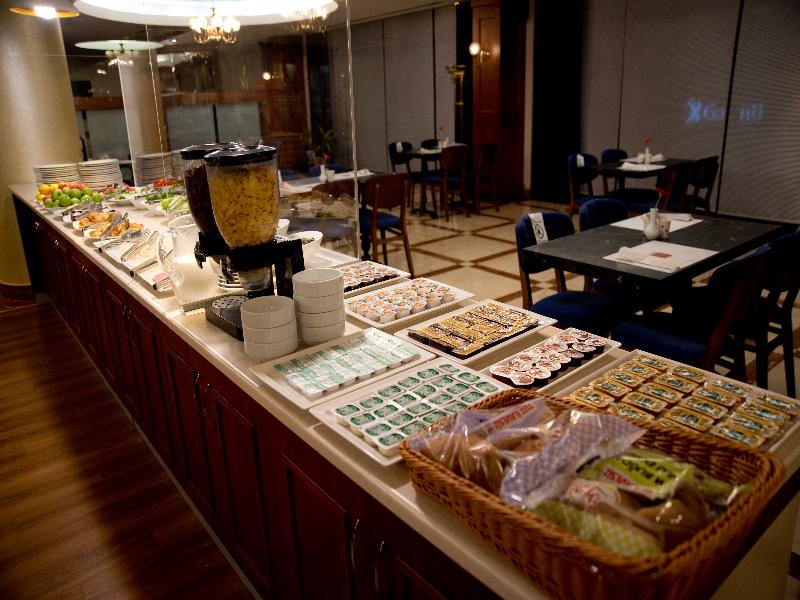 Taksim Metropark Hotel image