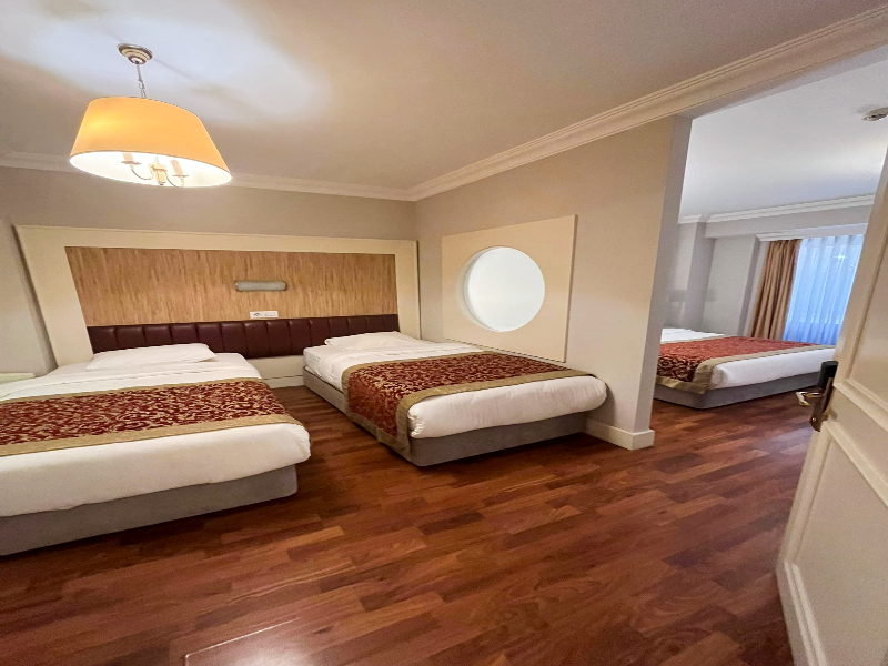 Taksim Metropark Hotel image