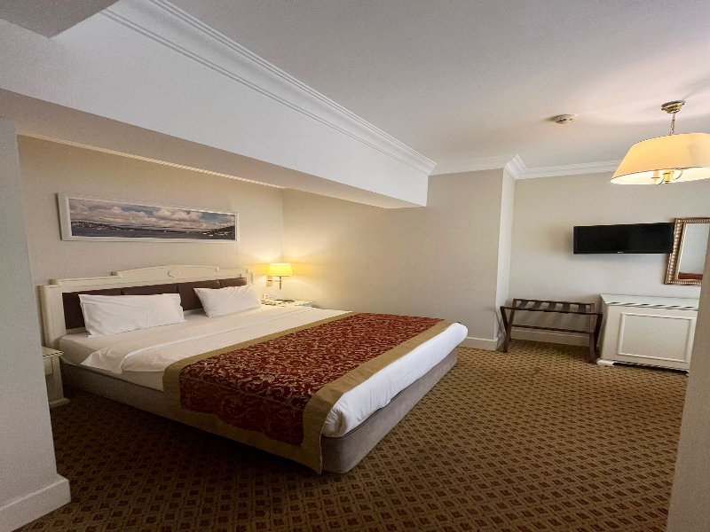 Taksim Metropark Hotel image