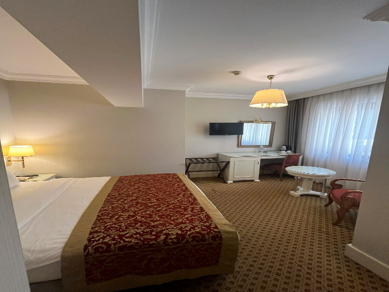 Taksim Metropark Hotel image