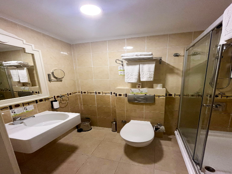 Taksim Metropark Hotel image