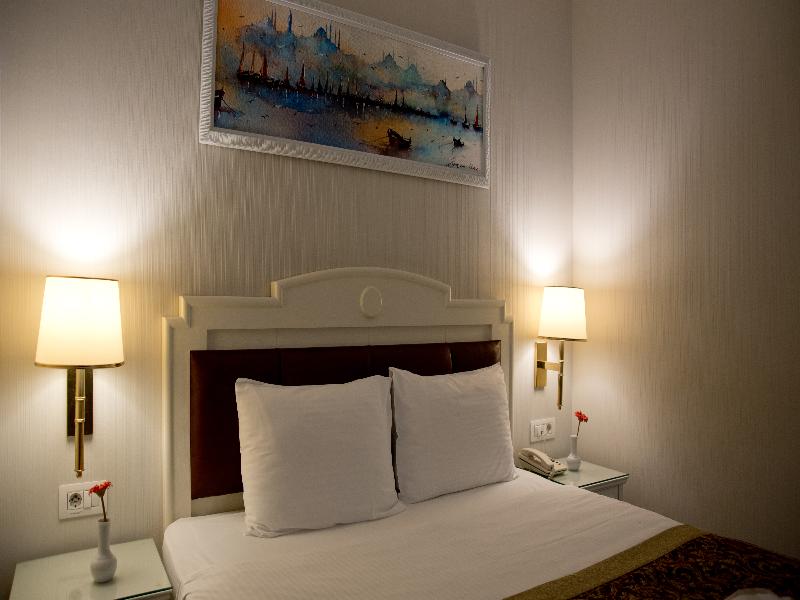 Taksim Metropark Hotel image