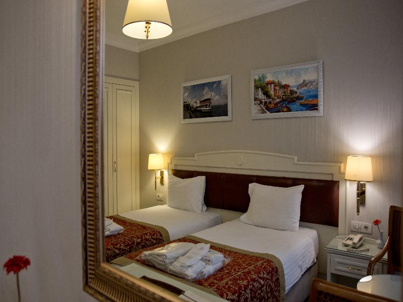 Taksim Metropark Hotel image