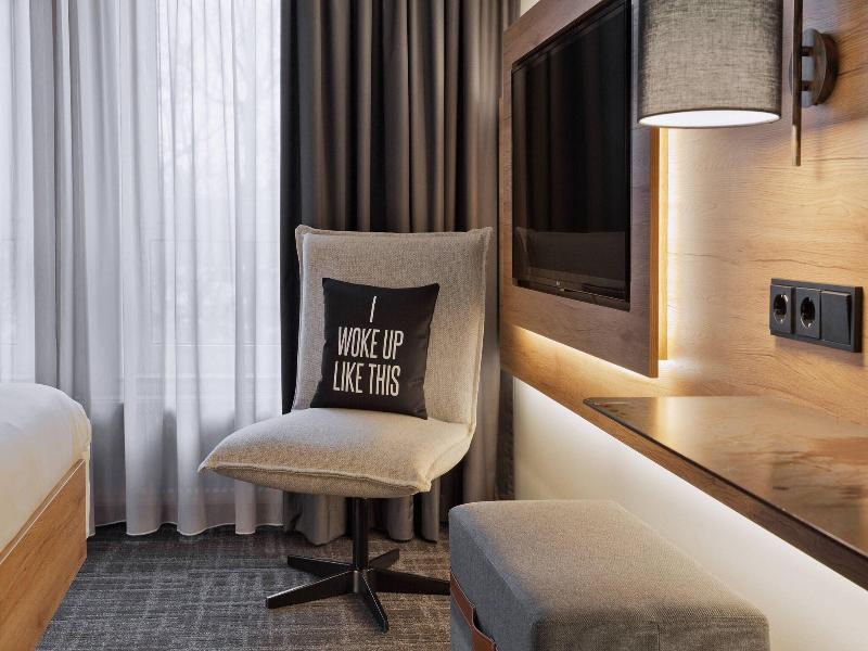 Moxy Berlin Humboldthain Park image