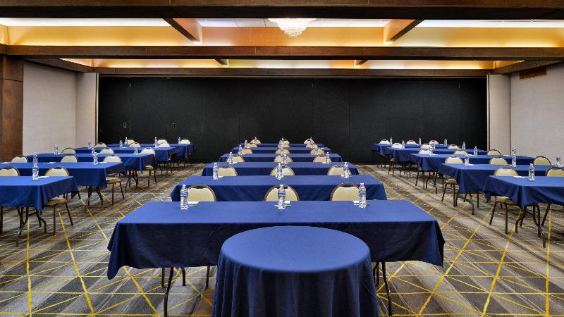 Holiday Inn Great Falls image