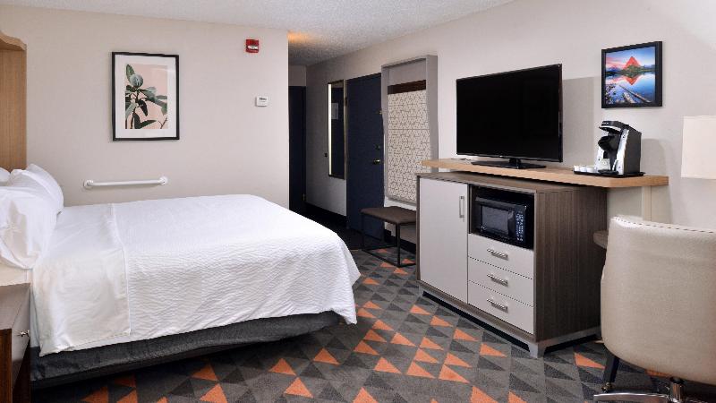 Holiday Inn Great Falls image