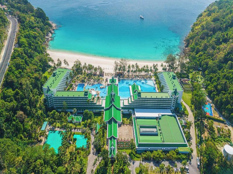 Le Meridien Phuket Beach Resort image