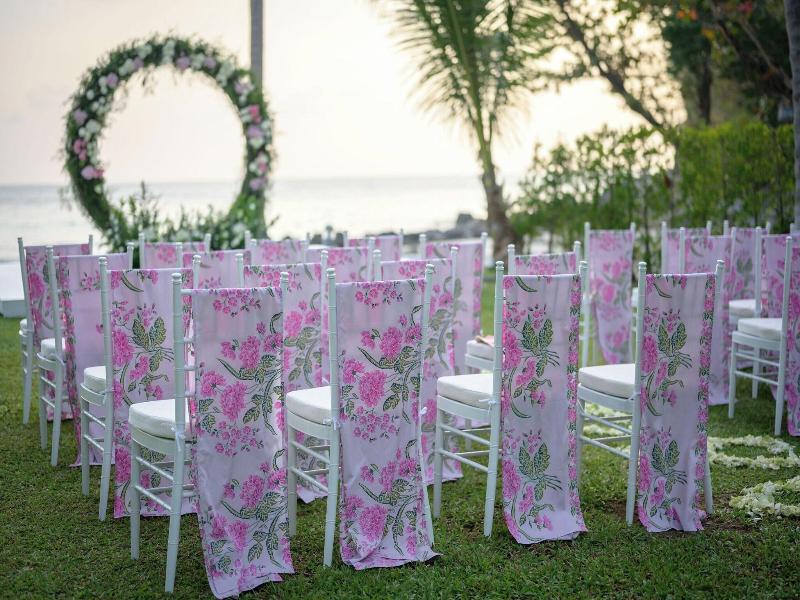Le Meridien Phuket Beach Resort image