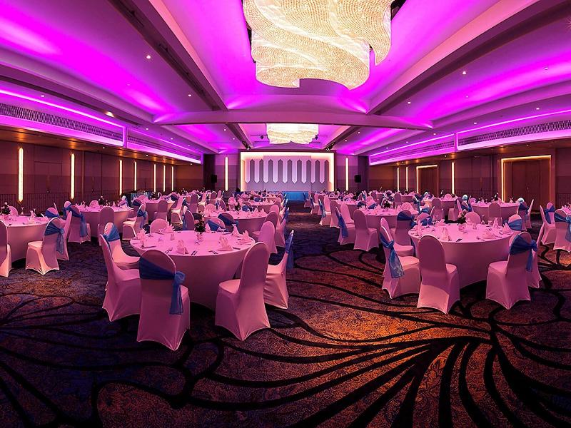 Le Meridien Phuket Beach Resort image