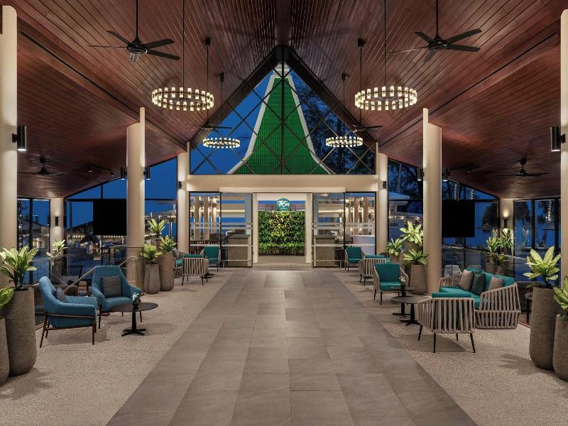 Le Meridien Phuket Beach Resort image