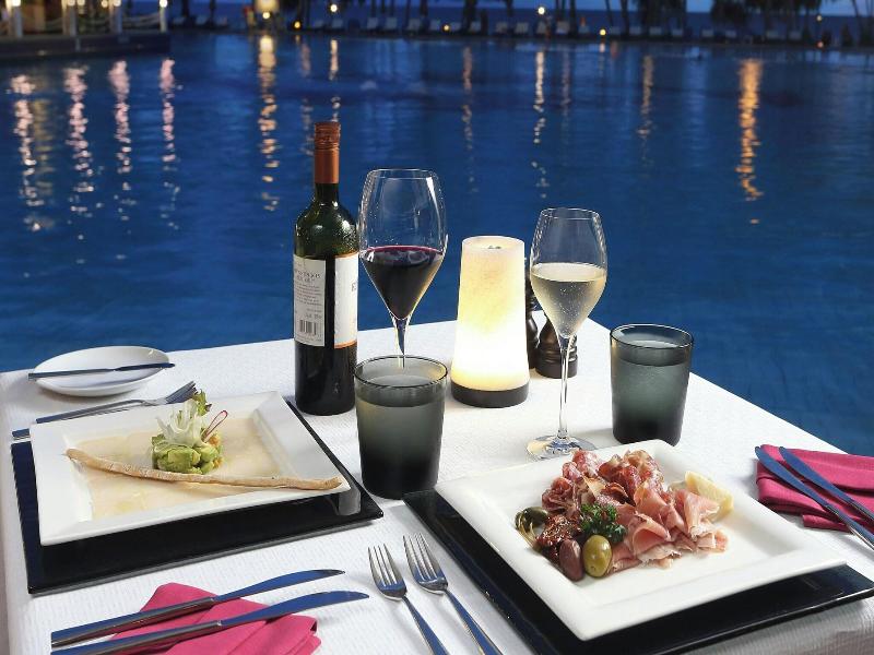 Le Meridien Phuket Beach Resort image