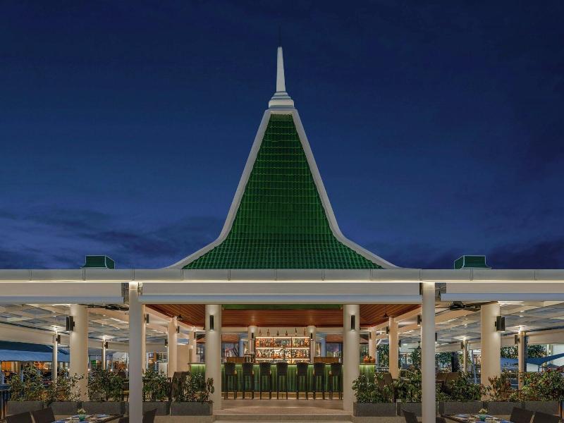 Le Meridien Phuket Beach Resort image