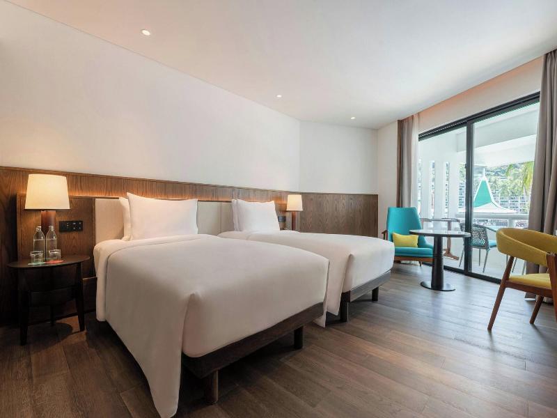 Le Meridien Phuket Beach Resort image