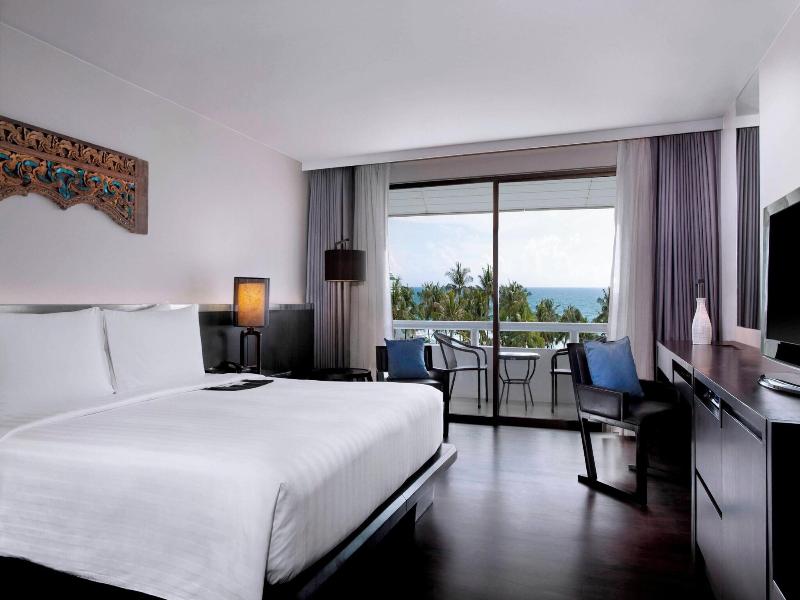 Le Meridien Phuket Beach Resort image