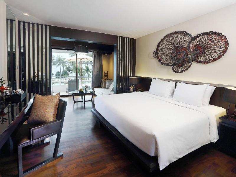 Le Meridien Phuket Beach Resort image