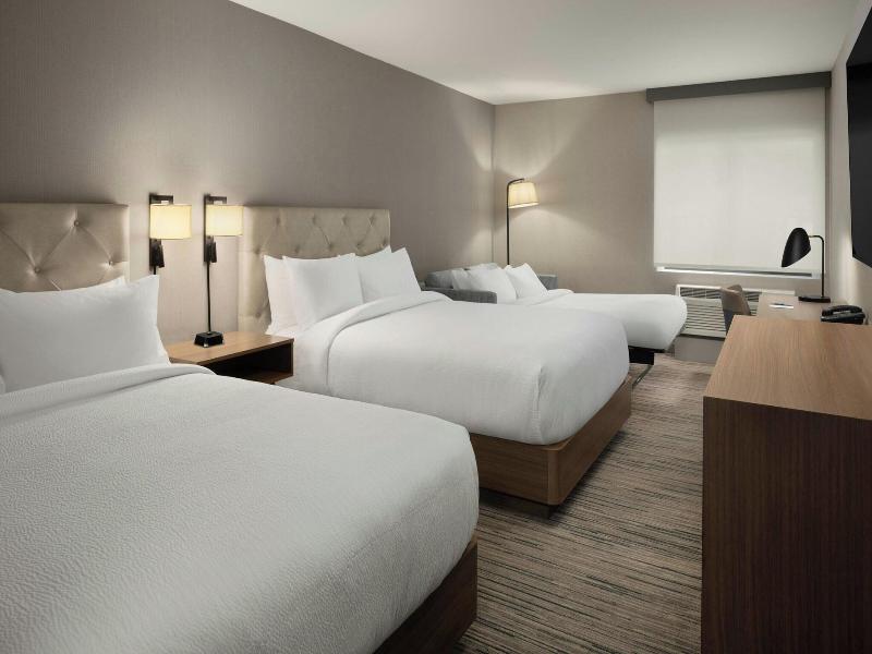 Four Points by Sheraton Downtown Seattle Center image