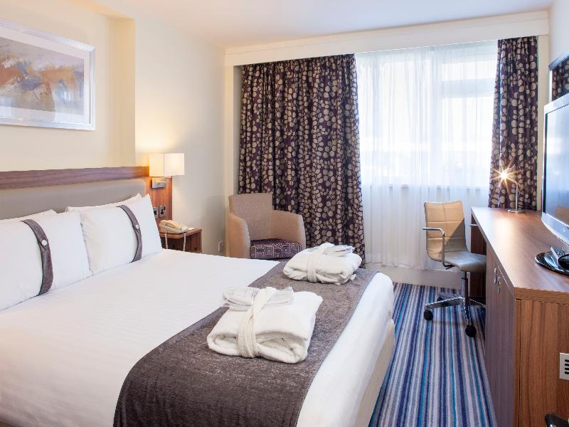 Holiday Inn Ipswich image