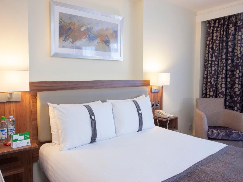 Holiday Inn Ipswich image