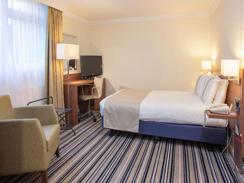Holiday Inn Ipswich image
