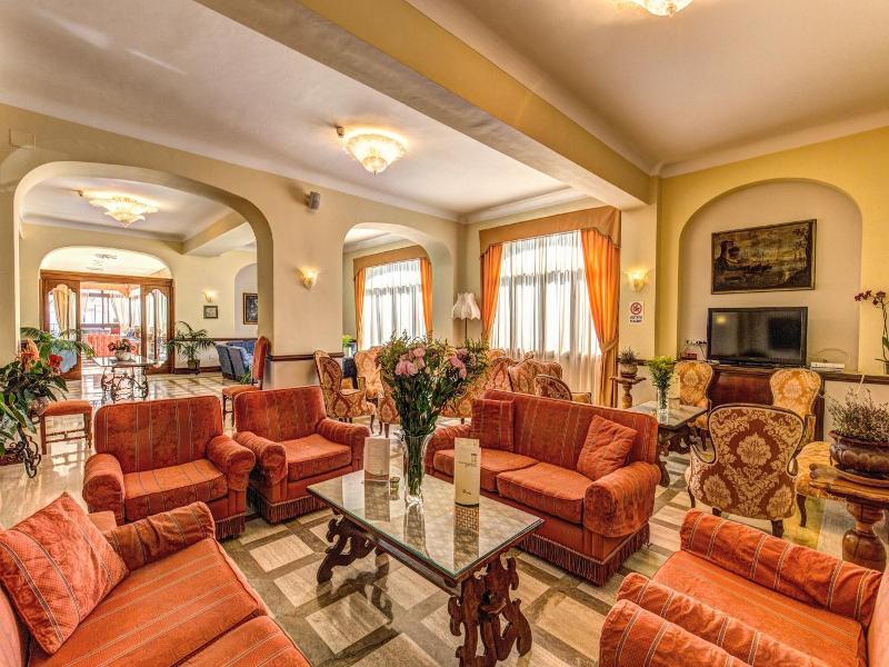 Grand Hotel Hermitage image